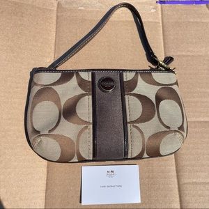 Womens Coach Hand Bag / Purse (LIKE NEW)